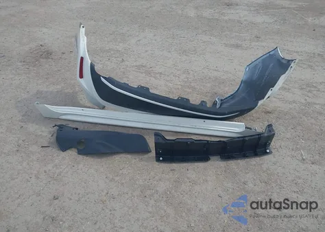 2022 Toyota Corolla Hybrid Le из США, поврежденный, VIN JTDEAMDE9N3009799